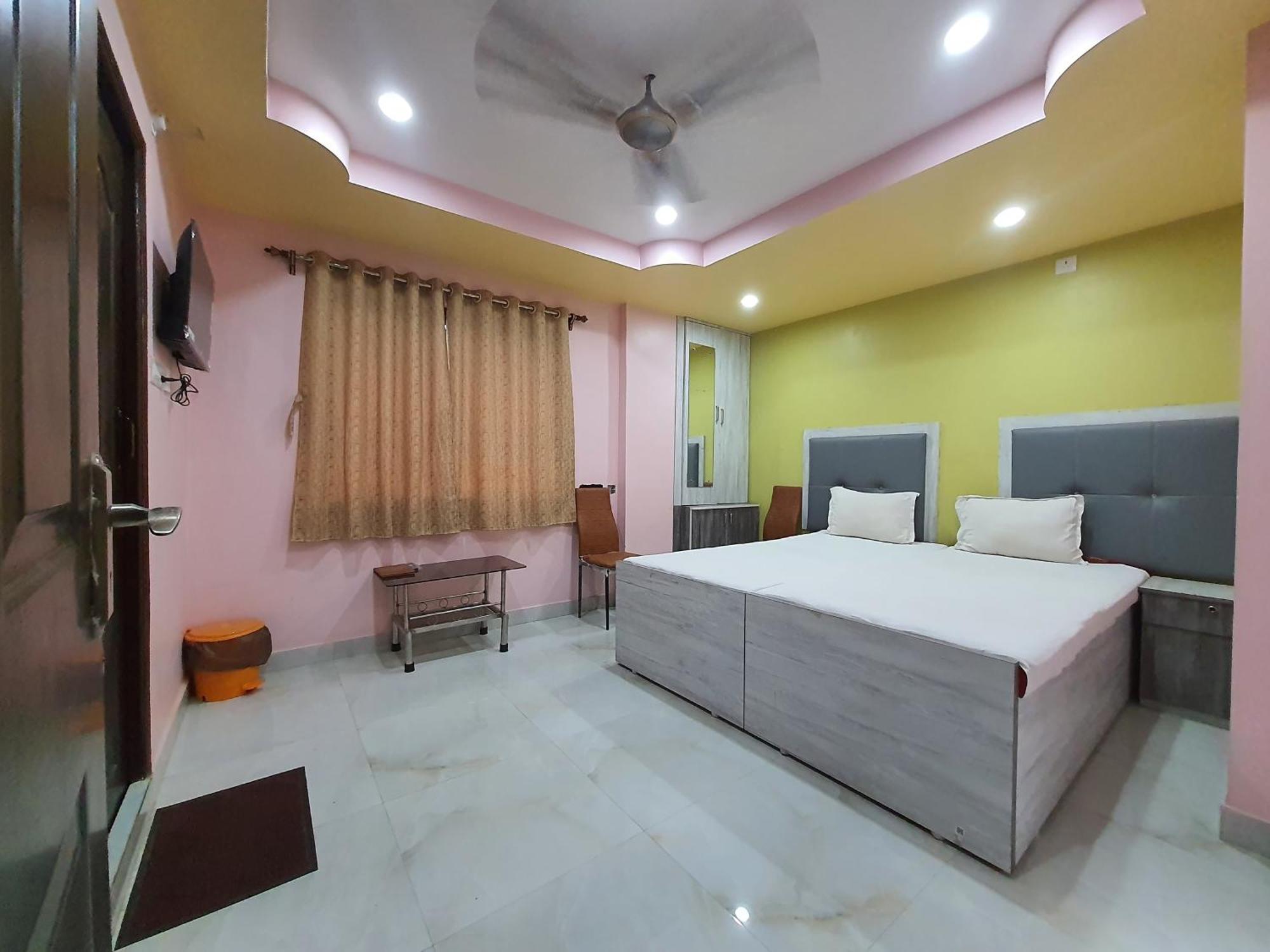 Hotel Mahal & Restaurant Kalyani Exterior photo